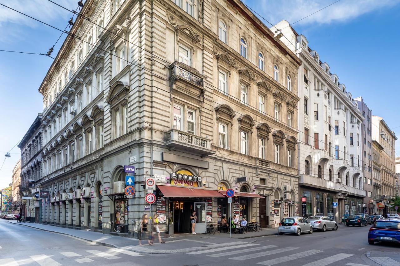 Huge Apartment In The City Center — Photos 3